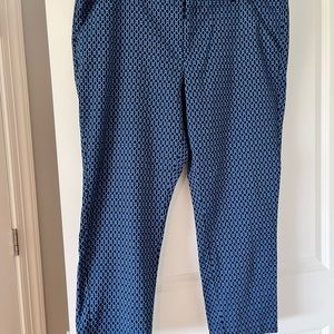 Crop stretchy fun blue print pants